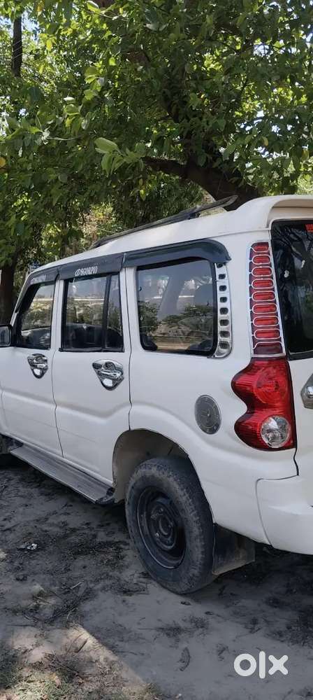 Mahindra Scorpio 2016 Diesel 240000 Km Driven