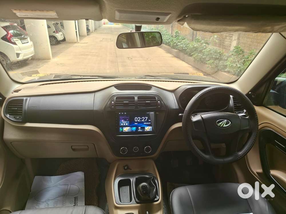 Mahindra Tuv 300 T4, 2016, Diesel