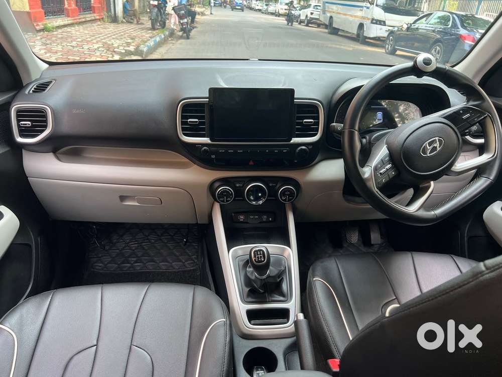 Hyundai Venue Sx Mt, 2022, Petrol