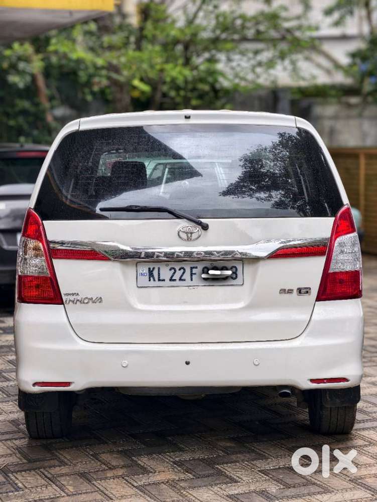 Toyota Innova 2.5 G (diesel) 8 Seater, 2013, Petrol