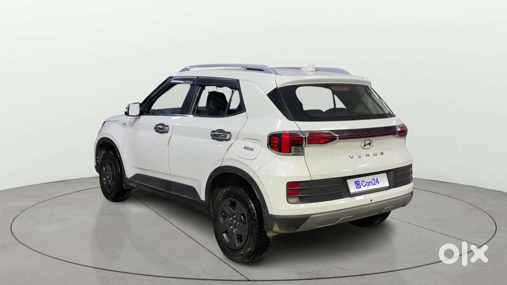 Hyundai Venue [2022-ongoing] 1.2 S, 2023, Petrol