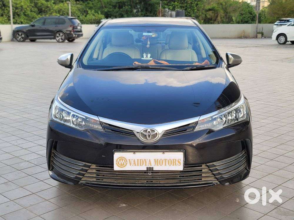 Toyota Corolla Altis 1.8 J, 2018, Petrol