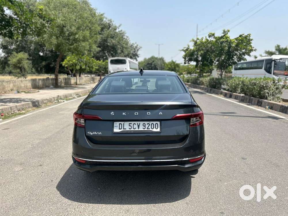 Skoda Slavia 1.0 Tsi Style At, 2023, Petrol