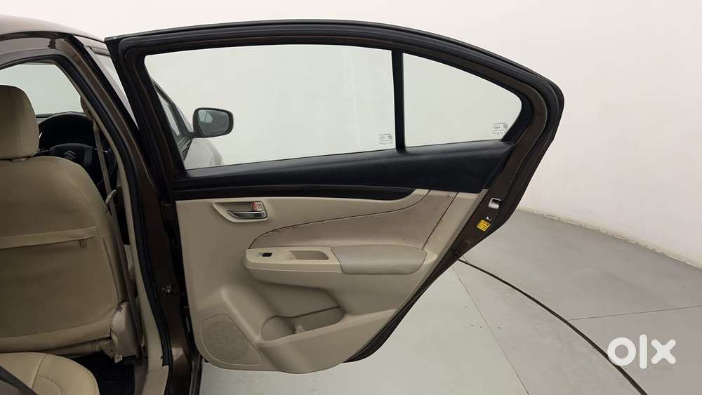 Maruti Suzuki Ciaz 2014-2017 At Zxi, 2015, Petrol