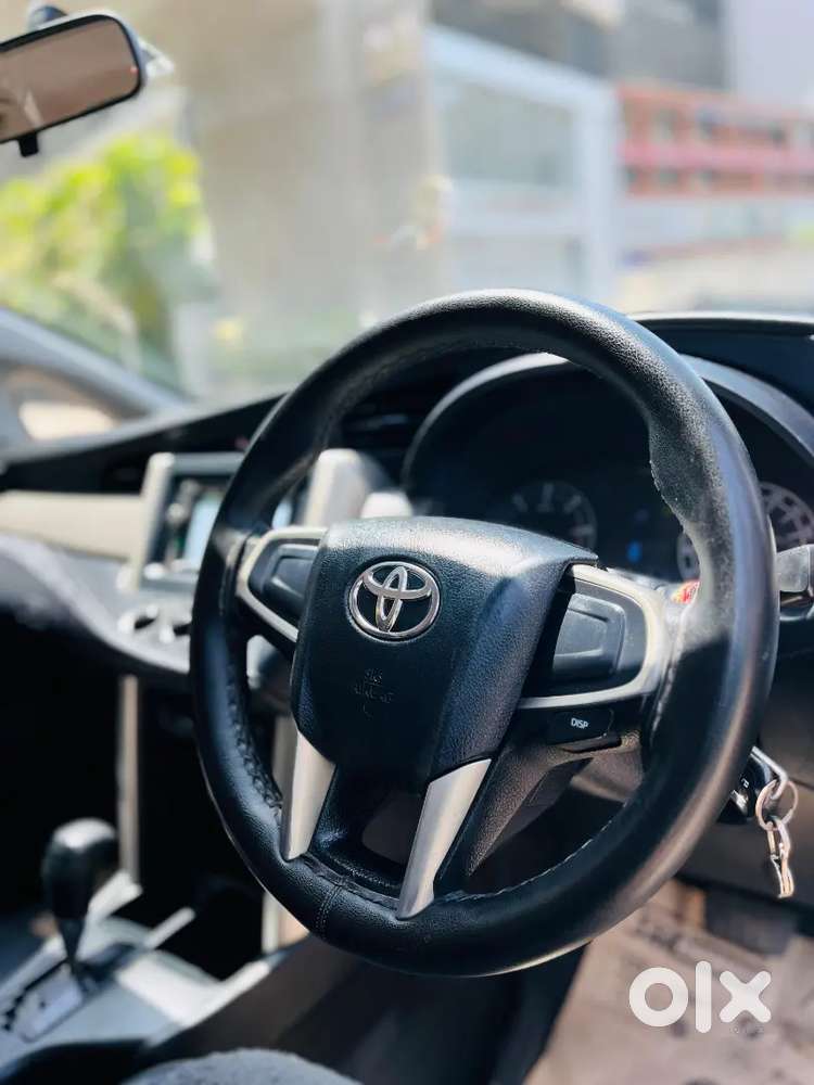 Toyota Innova Crysta 2016