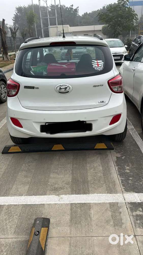 Hyundai Grand I10 2016 Petrol Well Maintained