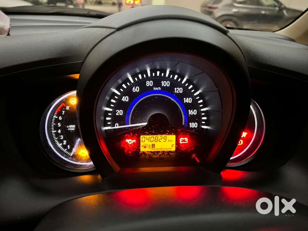 Honda Brio I V Tec