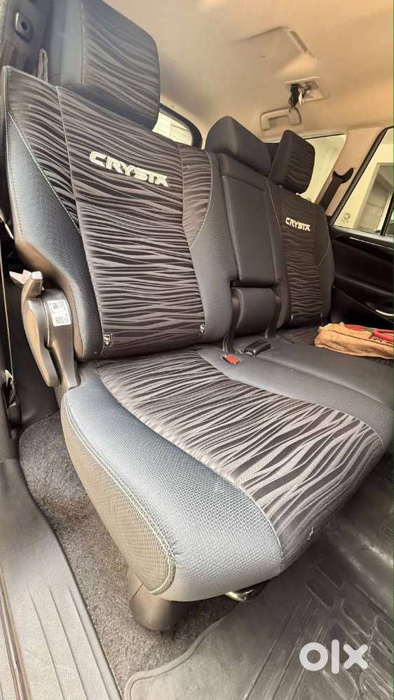 Toyota Innova Crysta 2.4 V, 2025, Diesel