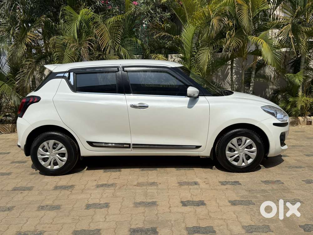 Maruti Suzuki Swift Vxi + Manual, 2020, Petrol