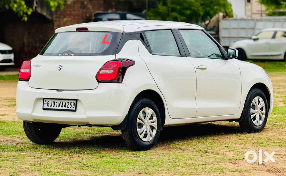Maruti Suzuki Swift Vxi + Manual, 2021, Petrol