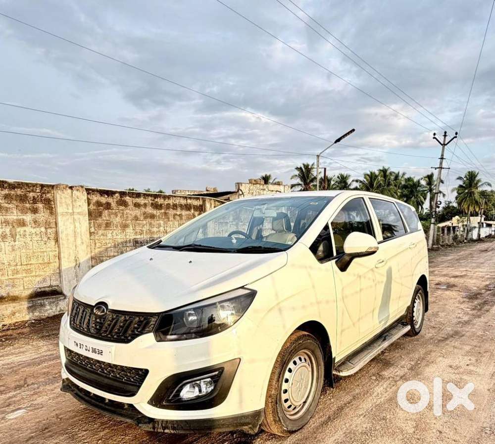 Mahindra Marazzo M4, 2019, Diesel