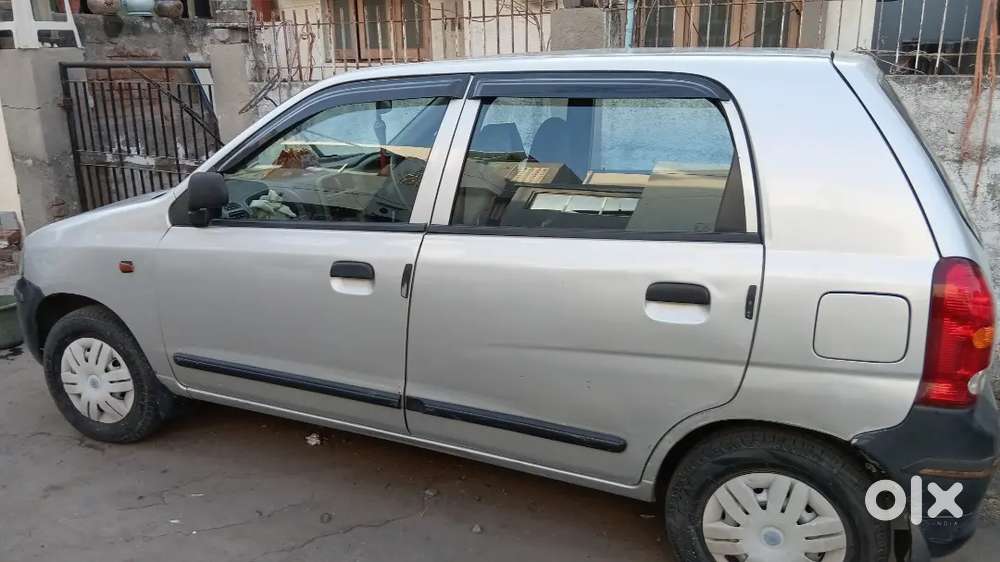 ખૂબ સારી કન્ડિશન એક હથ્થુ વપરાયેલ