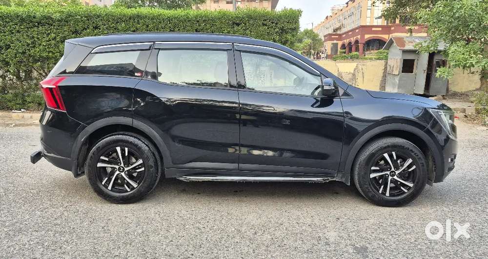 Mahindra Xuv700 2024 Petrol Mx7 Str Petrol 20000 Km
