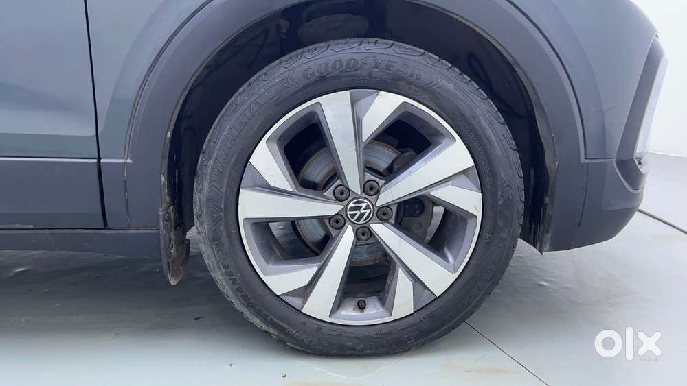 Volkswagen Taigun Topline 1.0 Tsi At (electric Seats), 2022, Petrol