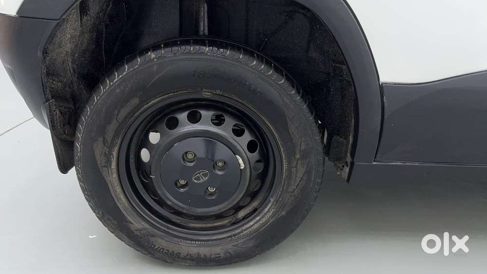 Tata Punch Pure, 2023, Petrol