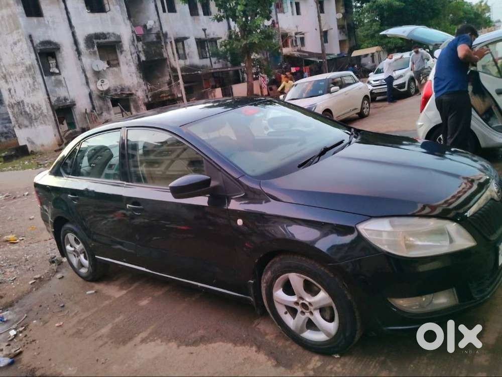 Skoda Rapid Black Colour Diesel 2014