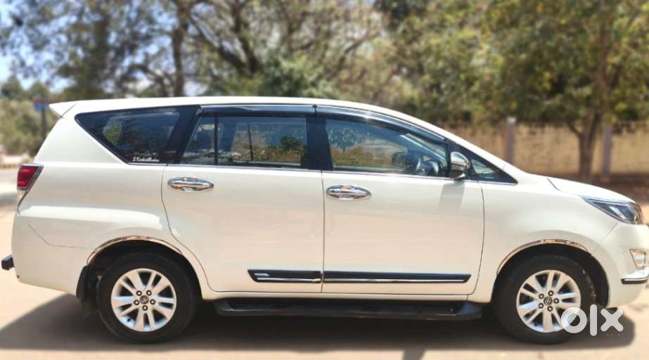 Toyota Innova Crysta 2.4 V, 2018, Diesel