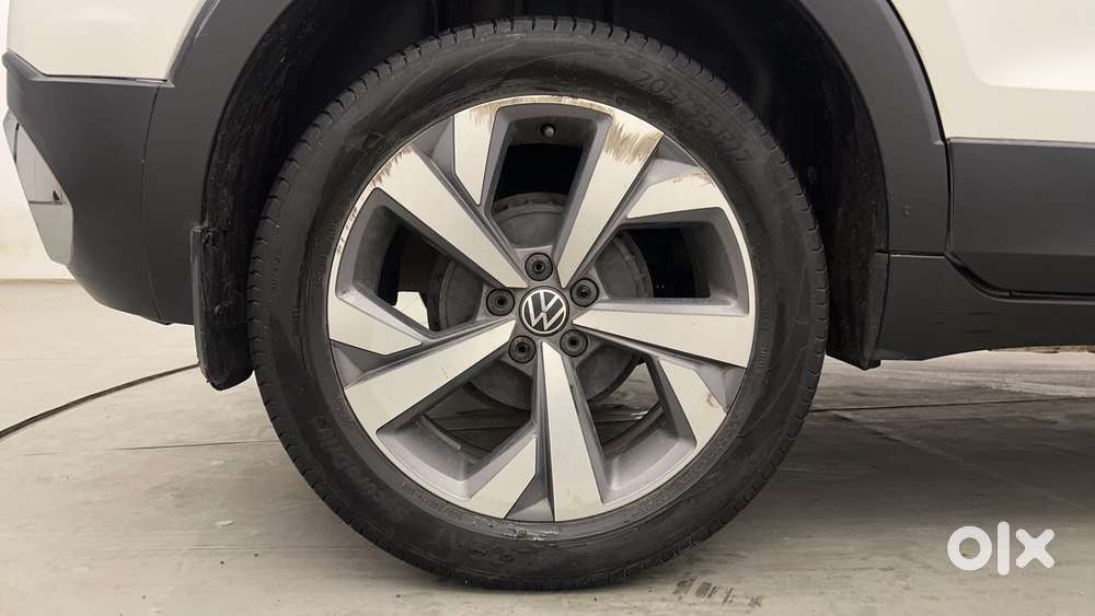 Volkswagen Taigun Topline 1.0 Tsi At (electric Seats), 2021, Petrol