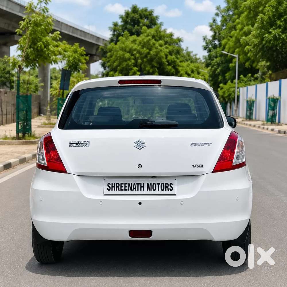 Maruti Suzuki Swift Vxi Optional, 2017, Petrol