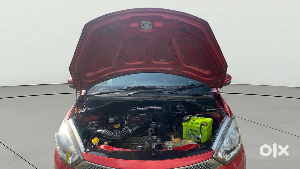 Tata Tiago 1.2 Revotron Xza, 2018, Petrol