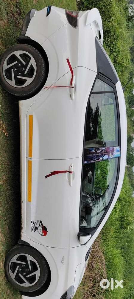 Hyundai Aura 2025 Cng & Hybrids 20000 Km Driven