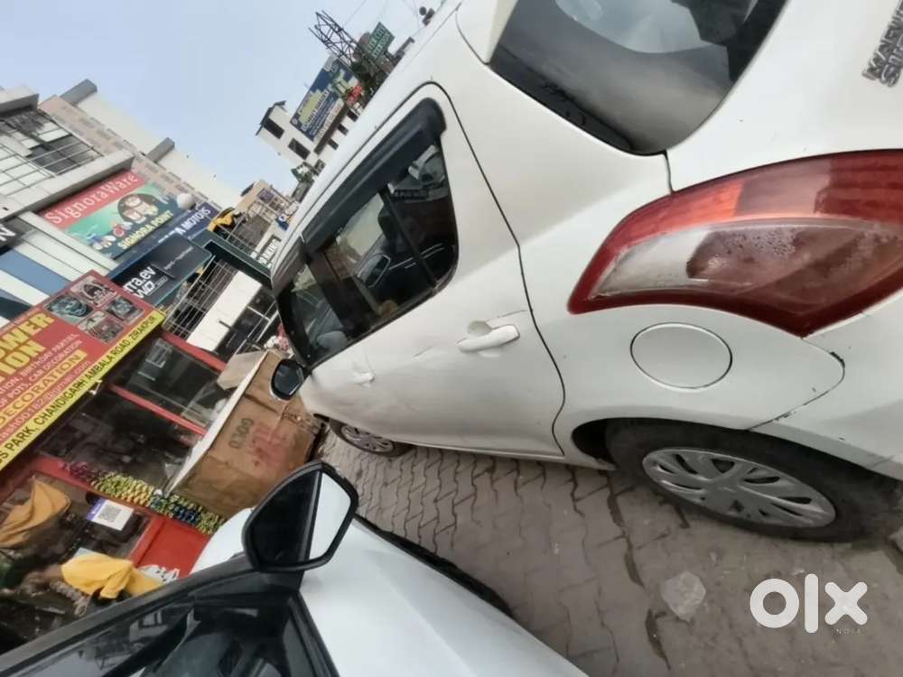 Maruti Suzuki Swift Vxi 2017