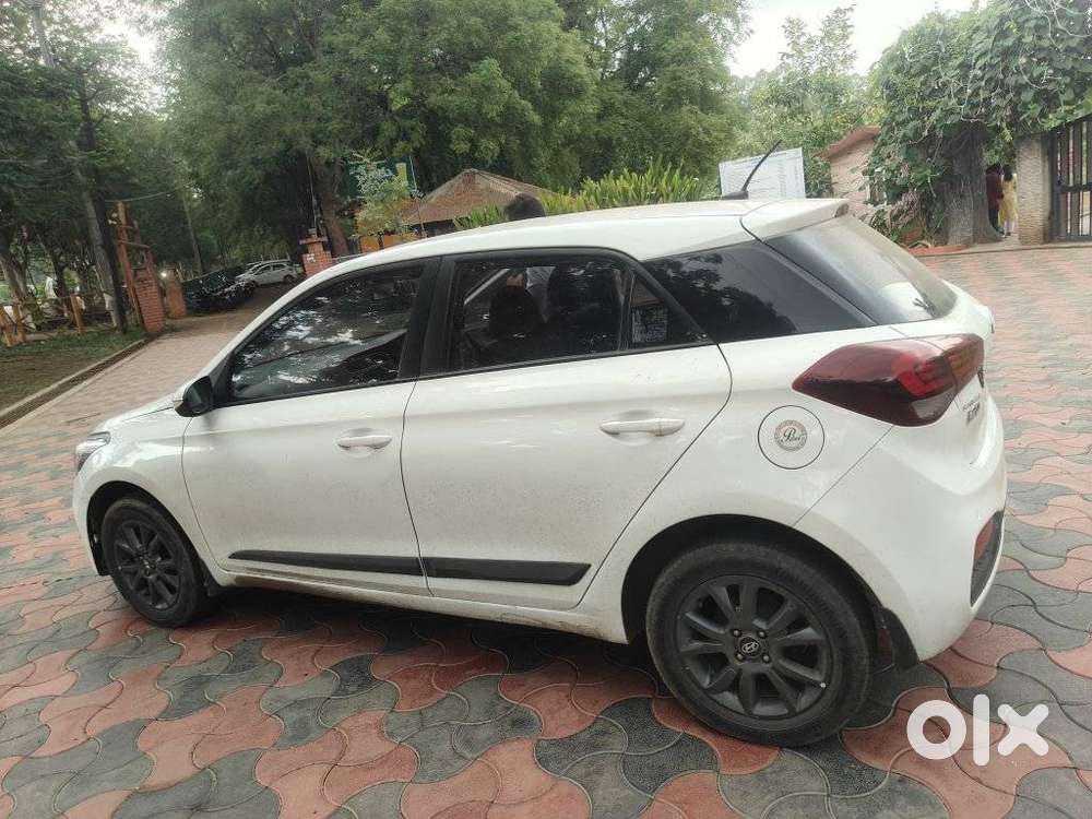 Hyundai Elite I20 Sportz (o) 1.2, 2019, Petrol