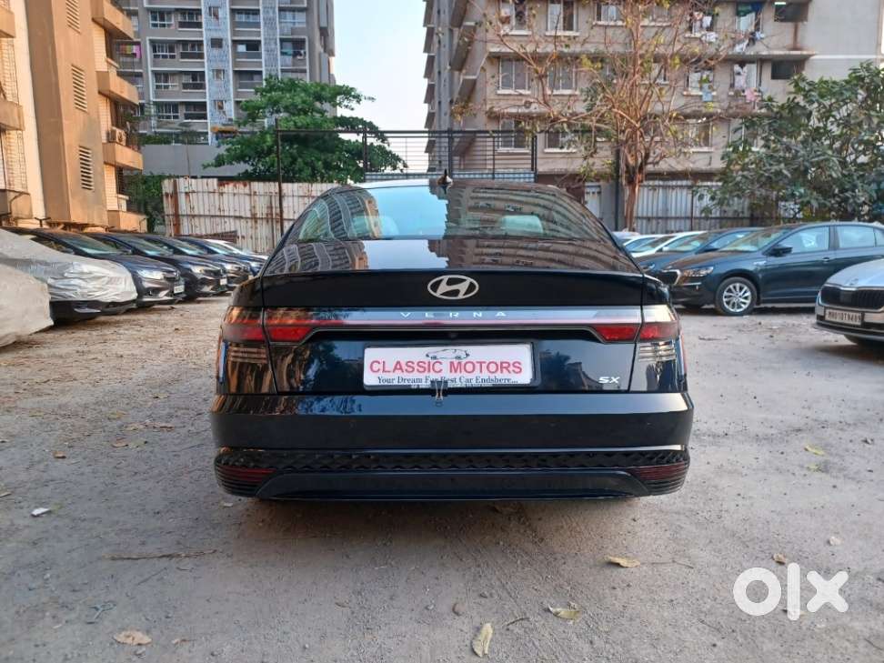 Hyundai Verna 1.5 Sx (o) Ivt, 2024, Petrol