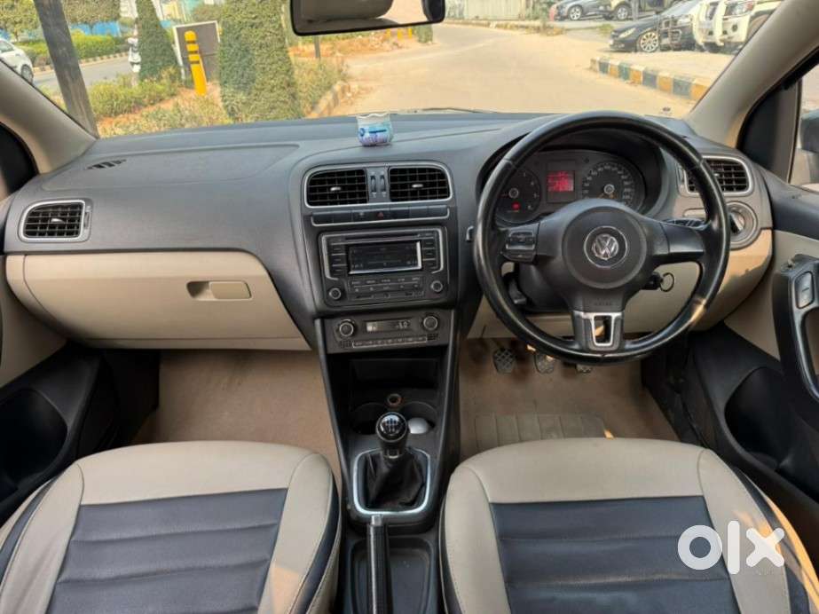 Volkswagen Polo Petrol Highline 1.2l, 2013, Petrol