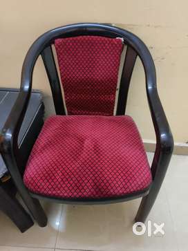 Plastic table chair 2024 set olx