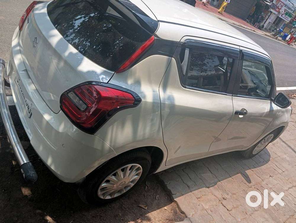 Maruti Suzuki Swift 1.2 Vxi (o), 2023, Petrol
