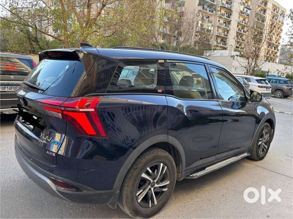 Mahindra Xuv700 Ax5 Petrol Mt 7 Seater 2022