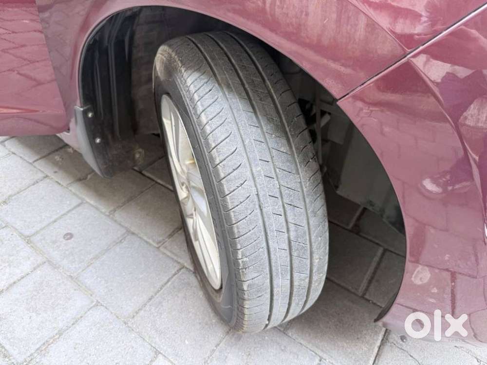 Honda Jazz V Automatic, 2017, Petrol