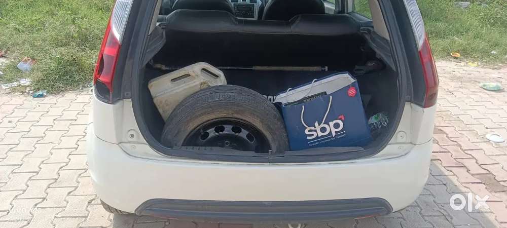 Ford Figo Petrol Manual 2011