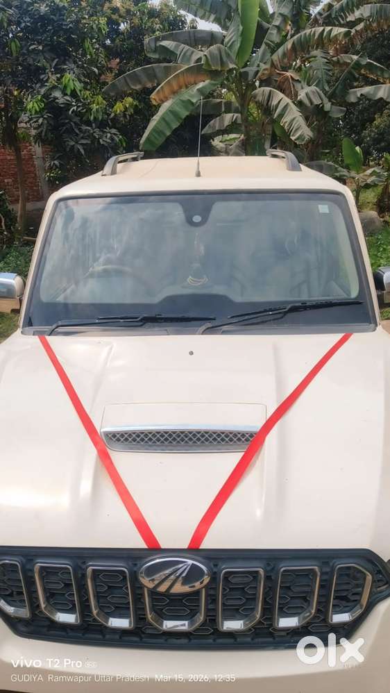 Mahindra Scorpio S10