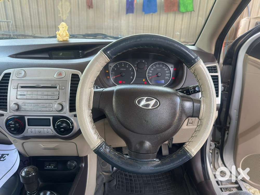 Hyundai I20 Magna Petrol 2011