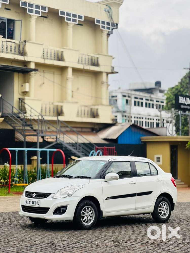 Maruti Suzuki Swift Dzire 1.2 Vxi Bsiv, 2014, Petrol