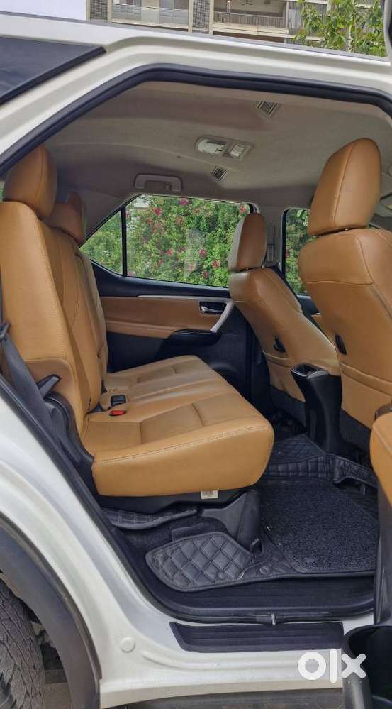 Toyota Fortuner 4x2 At 2.8 Diesel, 2022, Diesel