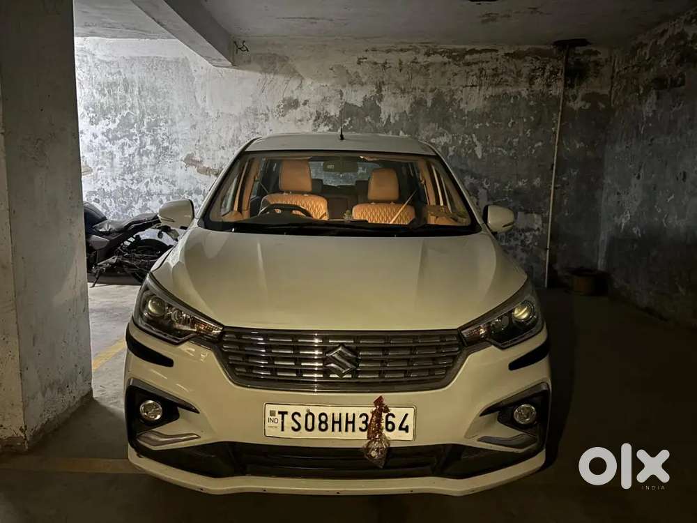 Maruti Ertiga Zxi+ 1.5l Smart Hybrid Petrol  Luxury 7 Seater Mpv