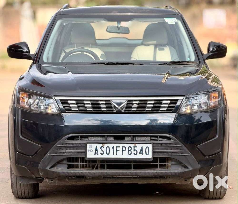 Mahindra Xuv300 W6, 2023, Petrol
