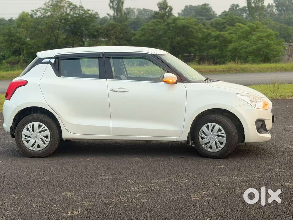 Maruti Suzuki Swift Vxi Optional, 2021, Petrol