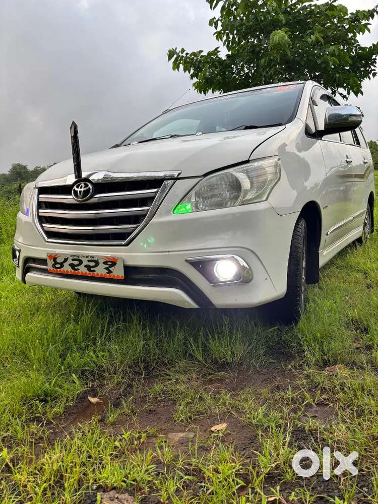 Toyota Innova 2015 Diesel Well Maintained