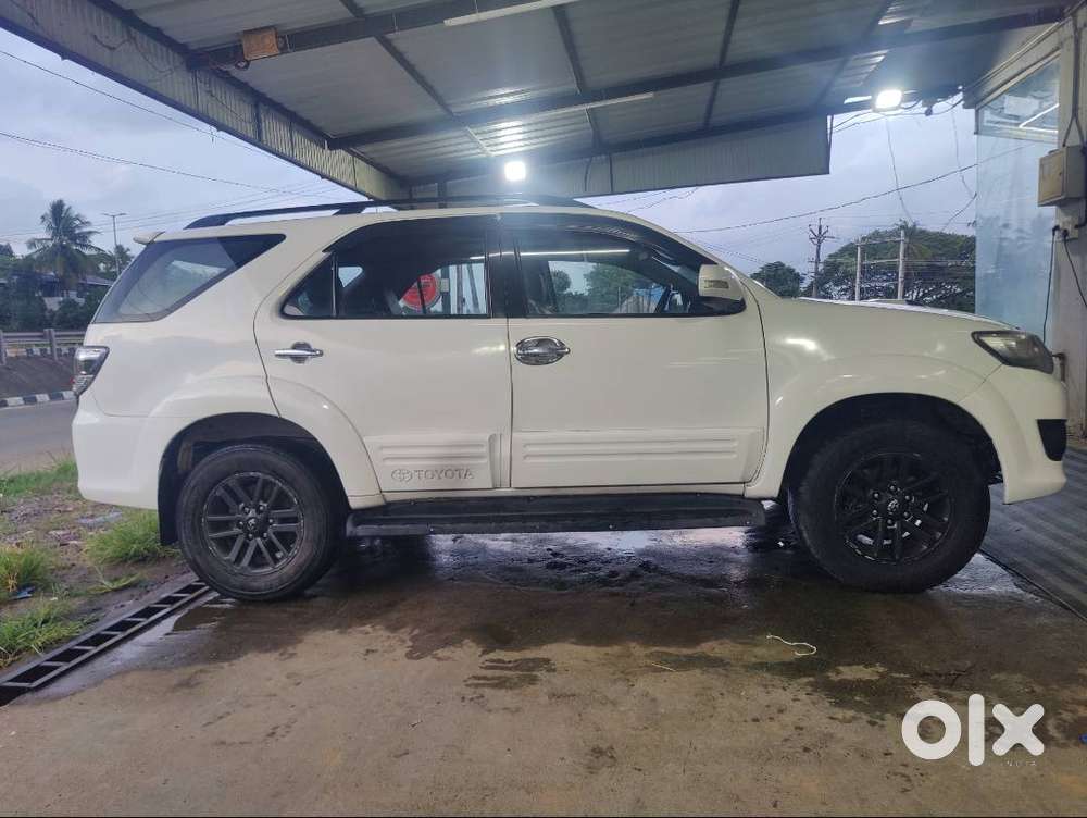 3.0 4x4 2012 Fortuner All Original