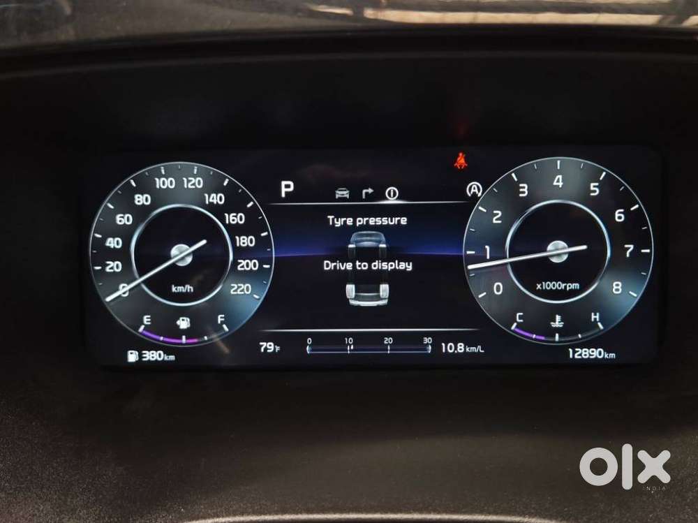 Kia Carens 1.5 Luxury Plus Turbo Dct 7 Str, 2024, Petrol