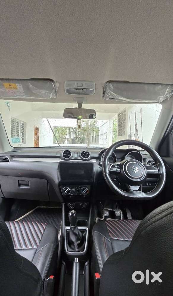 Maruti Suzuki Swift Vxi + Manual, 2022, Petrol
