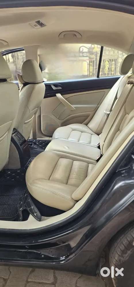 Skoda Laura 2013 Diesel Well Maintained