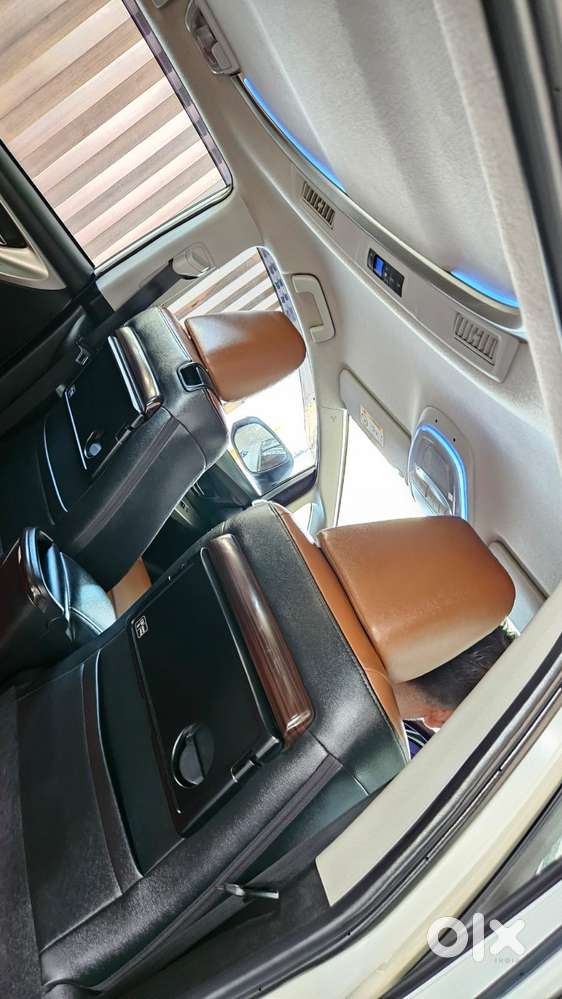Toyota Innova Crysta 2.8z Automatic, 2021, Diesel