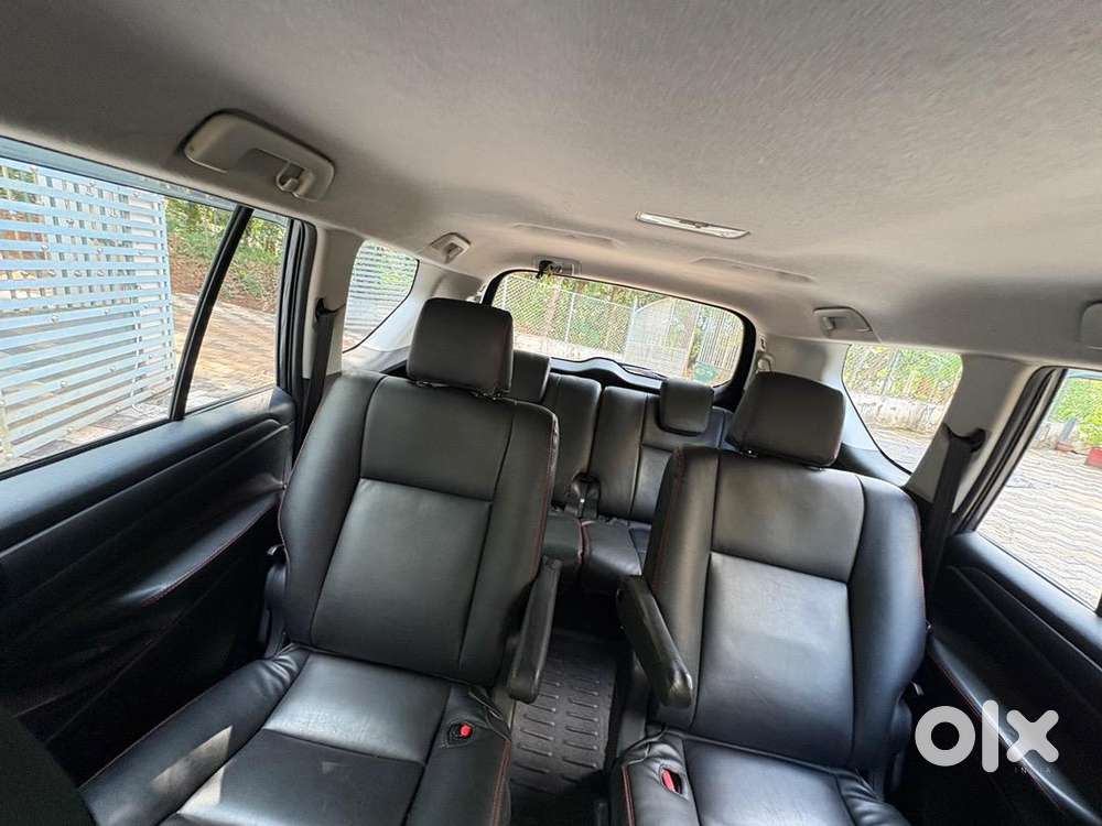 Toyota Innova Crysta 2017 Diesel Well Maintained