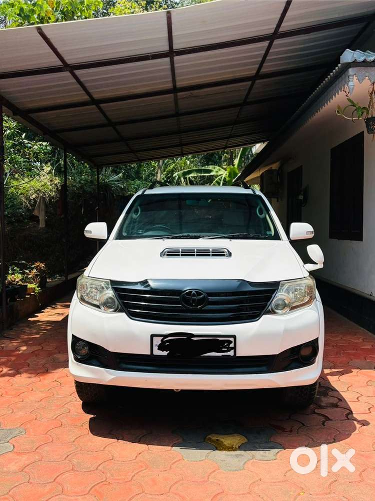 Toyota Fortuner 2014 Diesel 210000 Km Driven