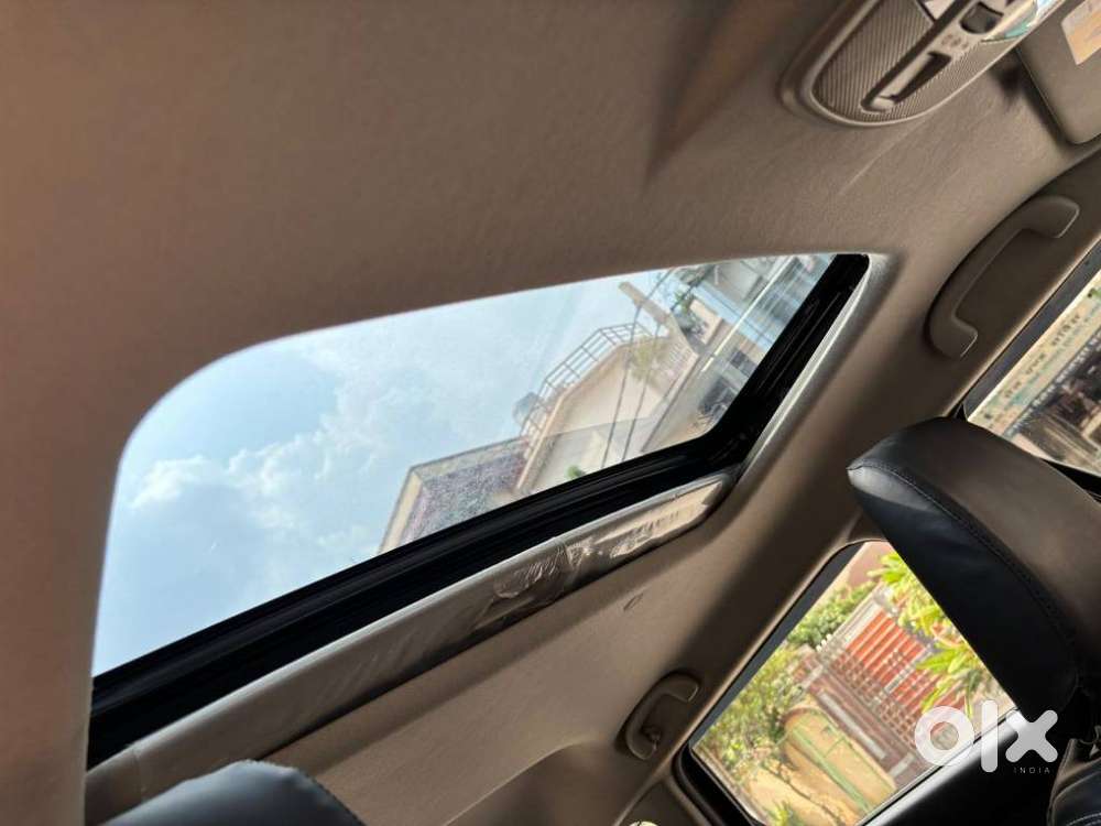 Maruti Suzuki Brezza 1.5 Vxi Smart Hybrid, 2024, Petrol